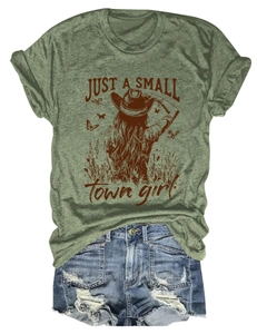 Detail of army green cotton t-shirt with letter print and frayed denim shorts set