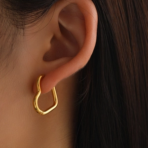 Créoles En Forme De Coeur Acier Inoxydable Minimaliste Géométrique Poli Tons Or Argent Bijoux Mode Pour Femmes