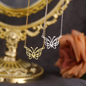 Ensemble de colliers pendentifs papillon en acier inoxydable doré et argenté