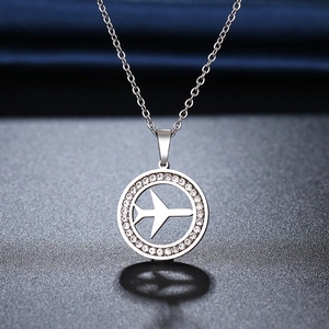 Collana con ciondolo aereo in acciaio inossidabile argento e zirconi luccicanti