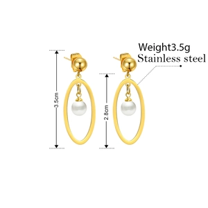 Boucles d'oreilles géométriques dorées en acier inoxydable avec pendentif perle élégant
