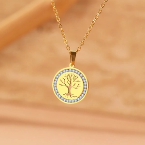Collana con medaglia albero della vita oro e pendente cerchio con cristalli pavé