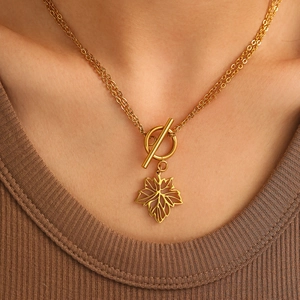 Stainless Steel Necklace Hollow Maple Leaf Pendant Toggle Clasp Layered Minimalist Retro Trendy Jewelry For Women