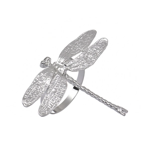 Portatovaglioli a forma di libellula in argento lucido per decorazione da tavola