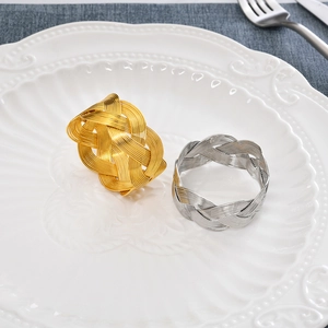 Ronds de serviette en maille métallique tressée or et argent pour table de restaurant