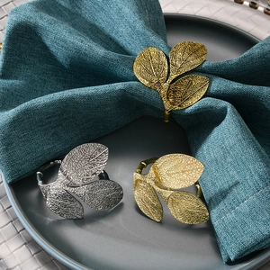 Leaf Shaped Napkin Rings Metal Alloy Bionic Texture Electroplated Wedding Party Dining Table Decoration Accessories
