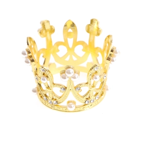 Goldener Serviettenring Krone mit Perlen und Diamanten für edle Tischdekoration