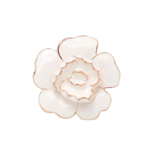 Rond de serviette rose blanche élégant en alliage de zinc doré avec fleur en émail