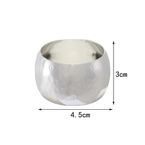 Silver hammered metal napkin ring with 4.5cm diameter and 3cm height for table setting