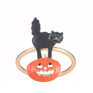Halloween black cat and pumpkin napkin ring made of gold metal with enamel finish