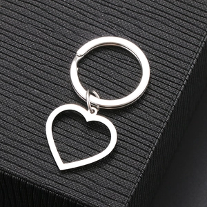 Minimalist Stainless Steel Keychain With Hollow Heart Pendant Fashion Key Ring For Women Valentine Gift Polished Silver