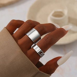 Stainless Steel Wide Band And Chain Link Opening Rings Minimalist Geometric Hollow Beaded Edge Fashion Jewelry