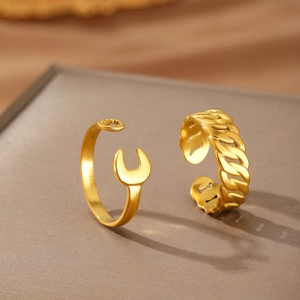 Minimalist 18K gold plated Cuban chain and wrench shaped open rings for women