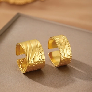 Minimalist gold heart open rings with unique hammered and pebble textures for women