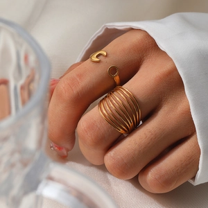 Bagues Ouvertes En Acier Inoxydable Minimalistes Pour Femmes Hommes Ajustables Lignes Creuses Design Clé Bijoux Tendance