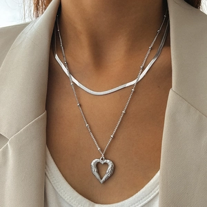 Collier Double Couche En Acier Inoxydable Pour Femme Pendentif Coeur Ailé Évidé Chaîne À Mailles Serpent Bijoux