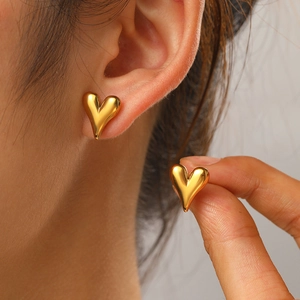 Heart Stud Earrings Stainless Steel High Polish Voluminous Minimalist Elegant Lightweight Fashion Jewelry For Women