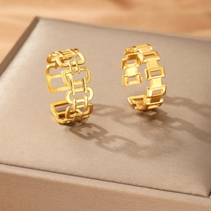 Adjustable gold titanium steel rings with geometric hollow chain design for a modern look