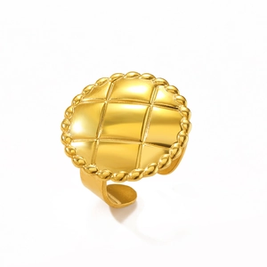Adjustable gold stainless steel ring with quilted pattern and rope edge details