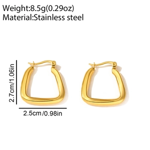 Detail showing 8.5g weight and dimensions of these gold U-shaped stainless steel earrings