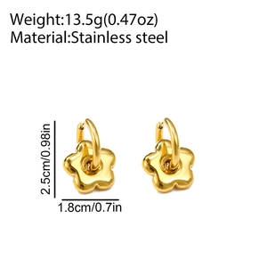Spécifications des boucles d'oreilles créoles fleur dorée en acier inoxydable durable