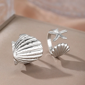 Starfish and seashell silver metal rings set for beach vacation style jewelry