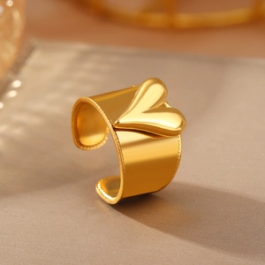 Bague large coeur plaqué or 18 carats pour femme avec un design ouvert minimaliste