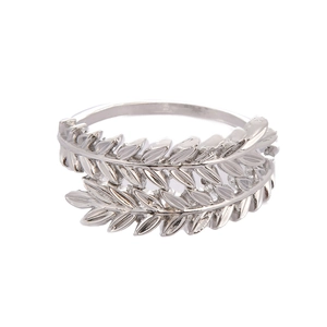Silver alloy leaf napkin ring with detailed wheat ear design for wedding table decor