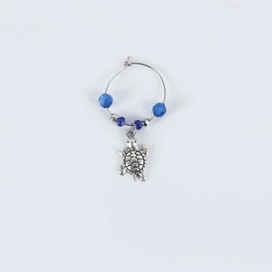 Sea turtle wine glass charm with blue beads and silver ring for ocean theme glass markers