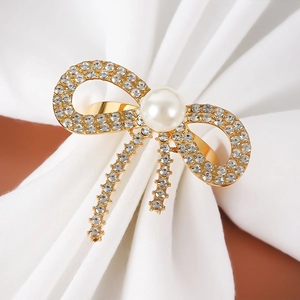 Elegant Gold Bowknot Napkin Rings Pearl Rhinestone Zinc Alloy Napkin Holder For Wedding Banquet Dining Table Decoration