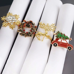 Christmas Napkin Rings Alloy Reindeer Wreath Snowflake Red Car Rhinestone Holiday Dinner Table Decoration Sparkling