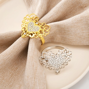 Creative Hollow Heart Rhinestone Napkin Rings Zinc Alloy Metal Napkin Buckle For Valentine's Day Wedding Banquet Table Decor