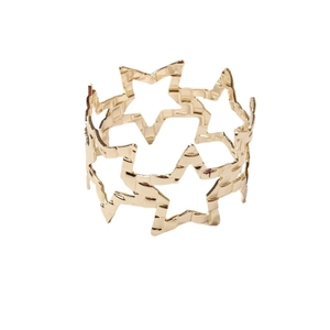 Hollow gold star napkin ring and festive table decor for Christmas parties