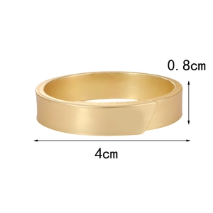 Minimalist matte gold metal napkin ring 4cm diameter for wedding and hotel table decor