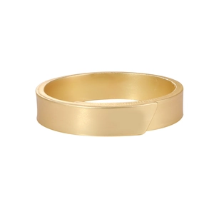 Minimalist gold napkin ring with matte finish and elegant overlapping metal circle design