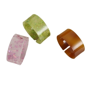 Lot de 3 ronds de serviette en résine colorée avec feuilles d'or et paillettes scintillantes