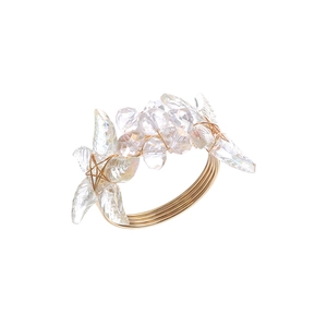 Rond de serviette doré tissé avec fleur en cristal pour décoration de table de luxe