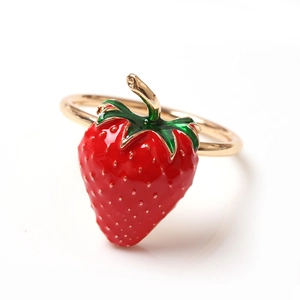 Portatovagliolo a fragola con smalto rosso e finitura dorata per decorazione tavola