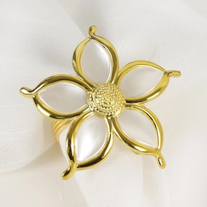 Portatovagliolo Elegante Fiore Lega Di Zinco Dorata Perla Artificial Decorazione Floreale Per San Valentino Matrimonio Banchetto Tavola