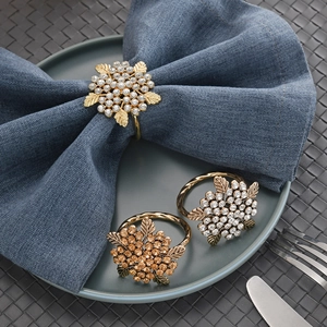 Rhinestone Leaf Napkin Rings Alloy Snowflake Napkin Buckles For Wedding Christmas Hotel Table Decor Luxury Elegant Gold