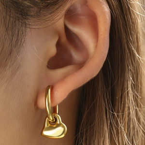 Boucles D'oreilles Créoles Coeur En Acier Inoxydable Poli Miroir Minimaliste Géométrique Pour Femmes