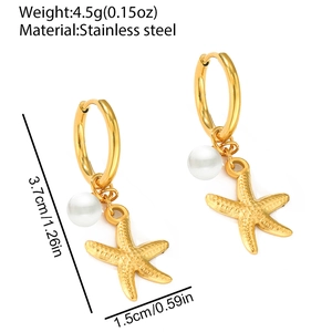 Detailed view of starfish pearl earrings in stainless steel with exact measurements