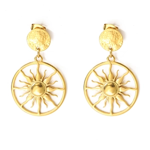 Boucles d'oreilles pendantes soleil évidé plaqué or avec design martelé de style bohème