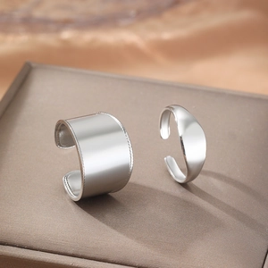 Set di anelli in argento stile catena minimalista regolabile finitura lucida