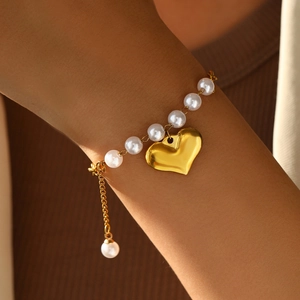 Heart Pendant Freshwater Pearl Bracelet Stainless Steel Gold Plated French Retro Elegant Jewelry For Women Adjustable