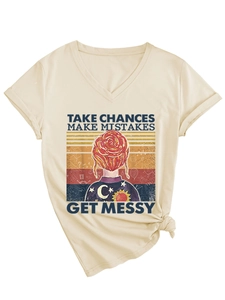 Detail of V-neck beige T-shirt with vintage female print and knotted hem design