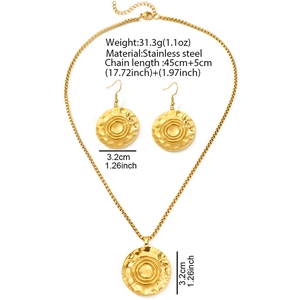 Golden stainless steel jewelry set with embossed texture necklace and round earrings