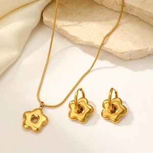 Exquisite gold stainless steel flower pendant necklace and earrings jewelry set for women