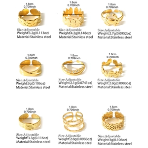 Set aus 9 verstellbaren Vintage-Edelstahlringen in Gold mit Blatt- und Gliedermustern