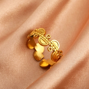 Vintage vergoldeter Edelstahlring mit geometrischem Blattmuster und verstellbarem Design